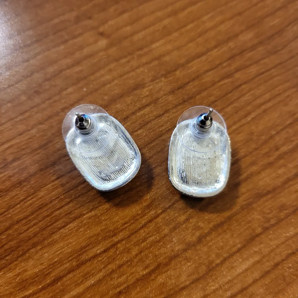 3/$25 ✨️ Pendant & Earring Set - Picture 7 of 9